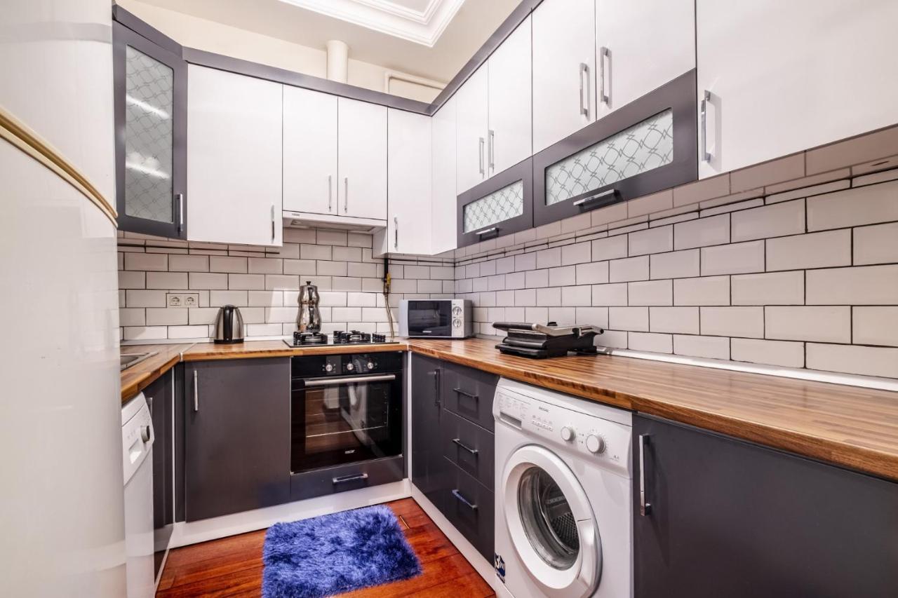 Centrally Located Apartment With Balcony In Sisli Istanbul Ngoại thất bức ảnh